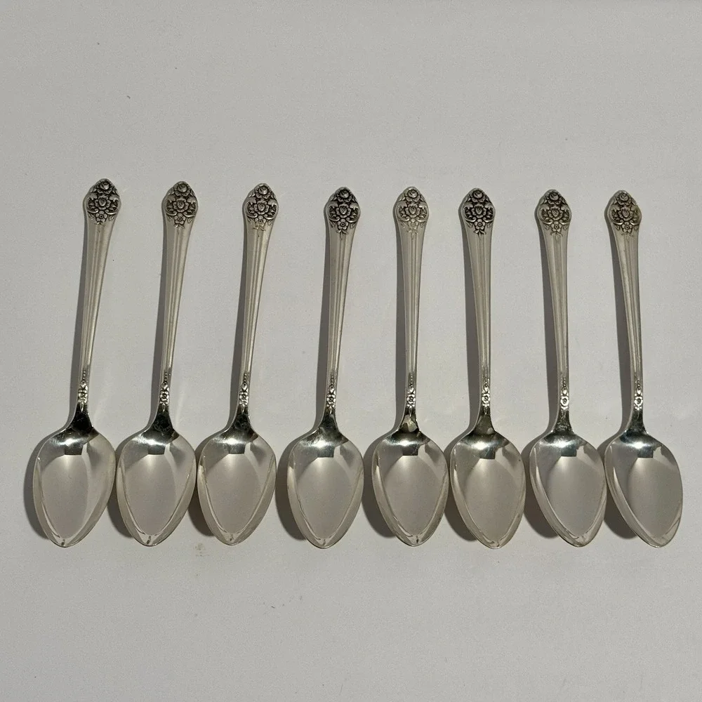 1881 Rogers Oneida Plantation 1948 Silverplate‎ Teaspoons Set of 8 Flatware